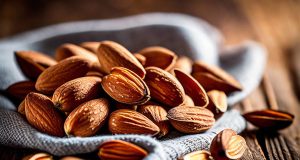 Los 5 beneficios imprescindibles de la almendra para la salud Los 5 beneficios imprescindibles de la almendra para la salud